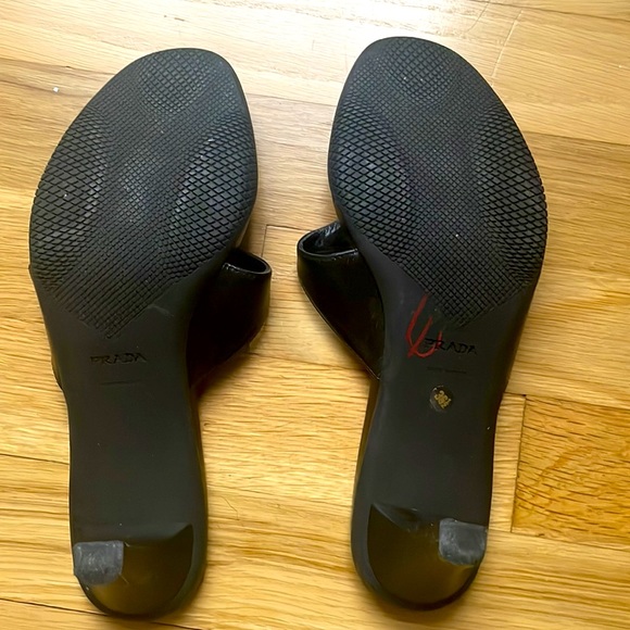 Black leather Prada sandals - lightly worn - Picture 6 of 6